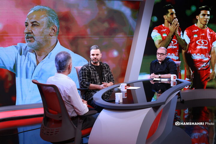 بررسي عملكرد  فني و مديريتي پرسپوليس در فصل جاري